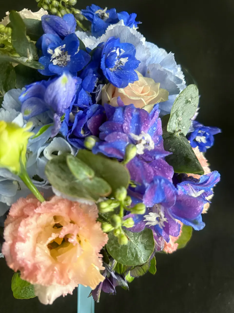 Bouquet in rich shades